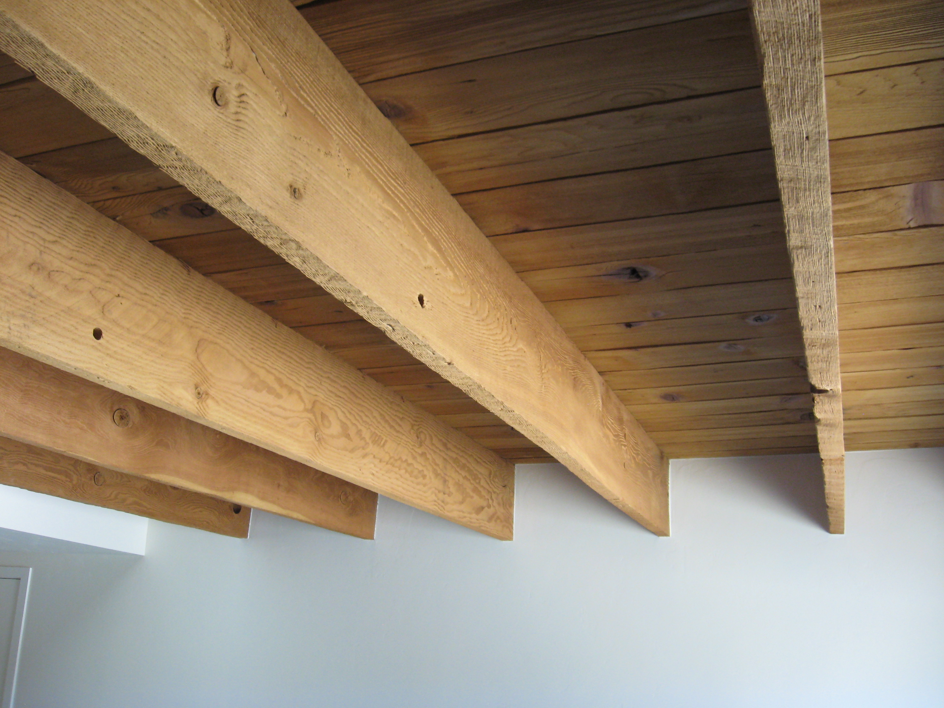 wood beam ceiling image